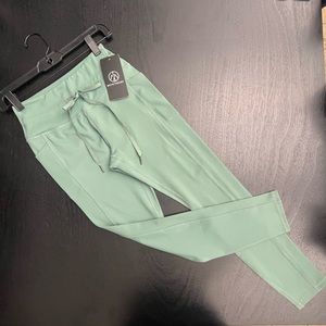 Drawstring Pocket 7/8 Legging